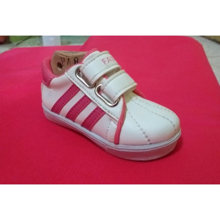 SEPATU ANAK WANITA/ SIZE 22-30