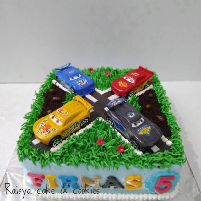 

Kue ulang tahun cars