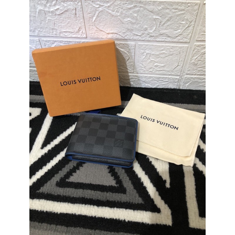 LV Wallet damier