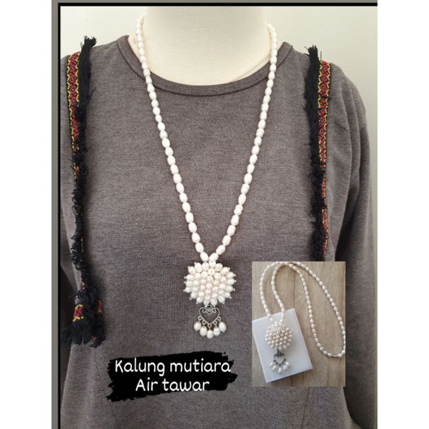 Kalung mutiara air tawar bandul love
