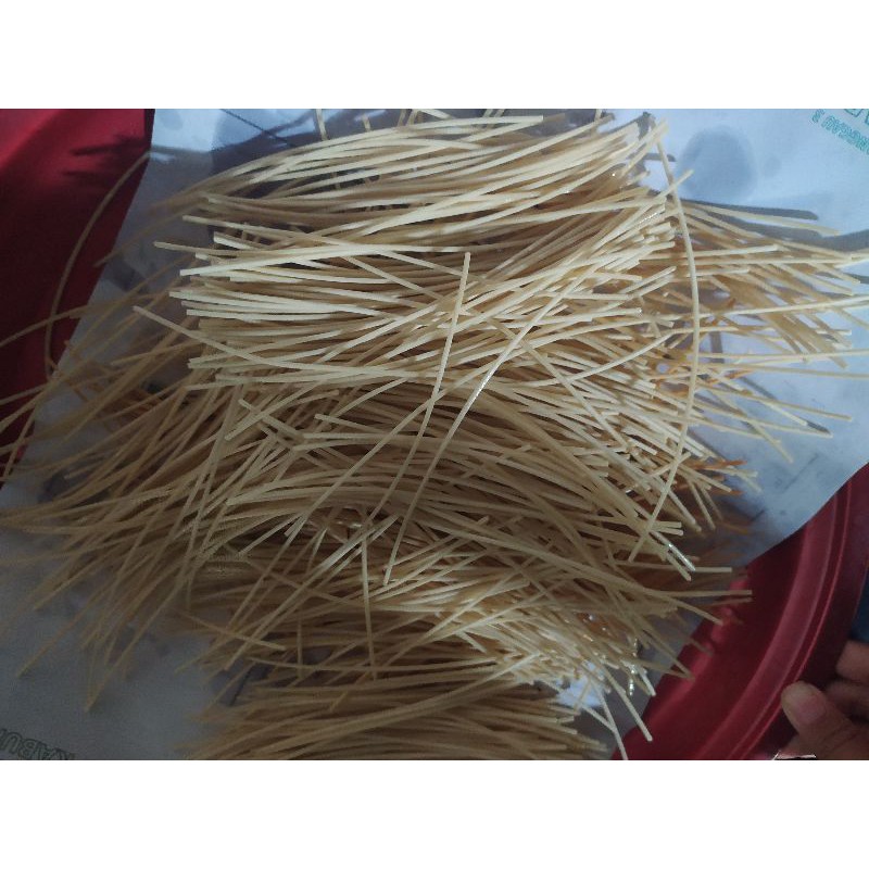 

Mie Lidi mentah