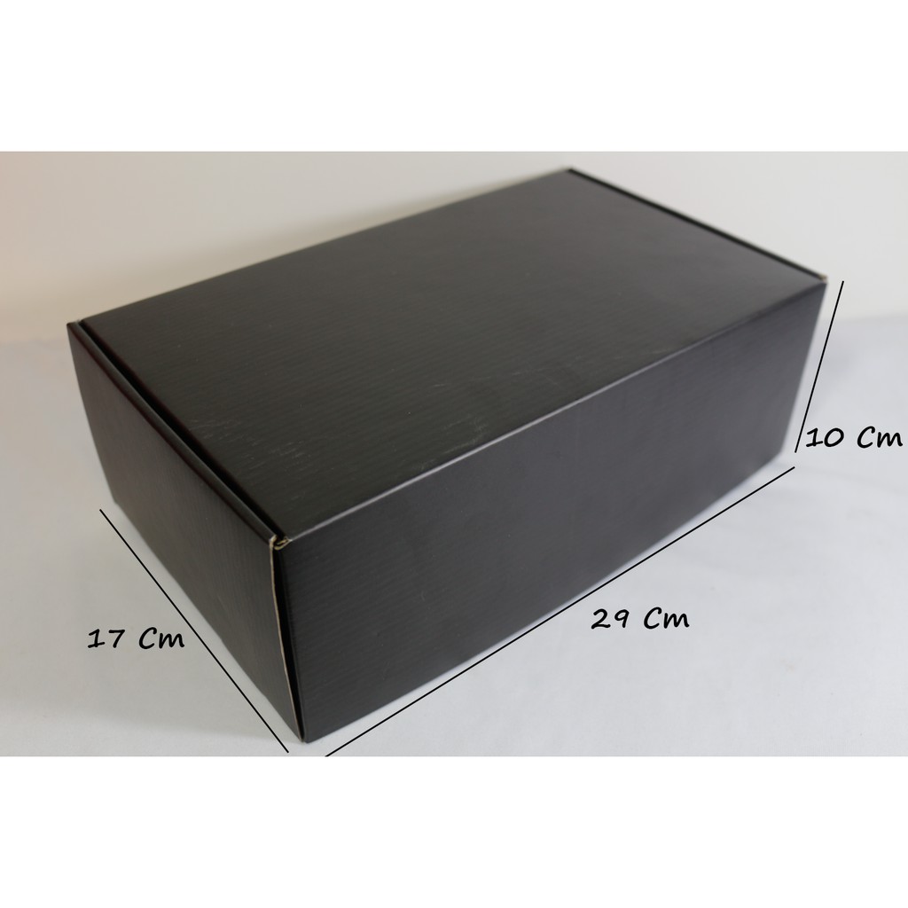 

Box Kardus Earlock Duplex 2 Sisi Hitam Untuk Sepatu, Kado Dll 29x17x10