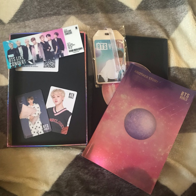 BTS WORLD (SHARING)