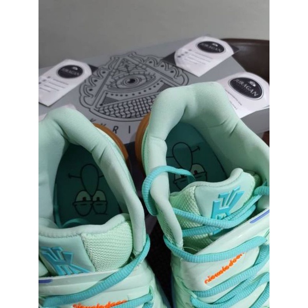 Nike Kyrie 5 x SpongeBob SquarePants &quot;Squidward Tentacles&quot;