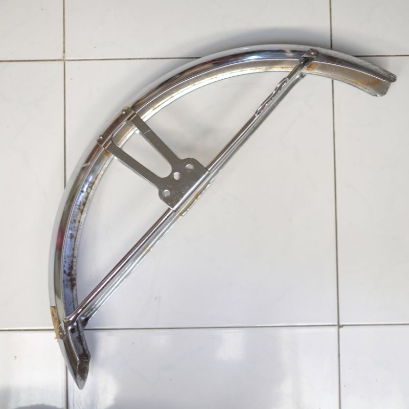 spakbor depan front fender honda cb125 cb160  cb175 k0 cb125ss cb175ss cb93 twin original nos ori ba