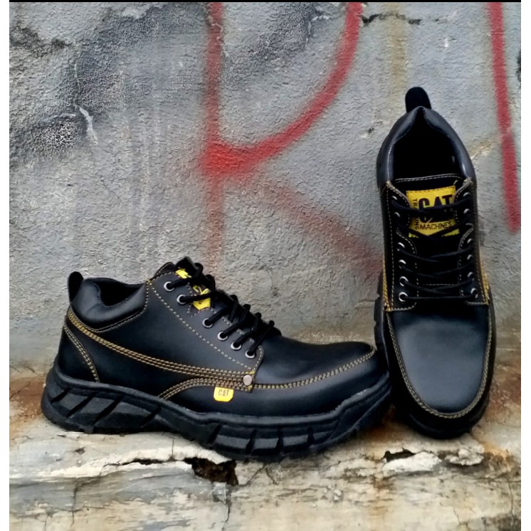 Sepatu Safety Boots caterpillar pendek Sefti ujung besi,sepatu kerja proyek dan lapangan