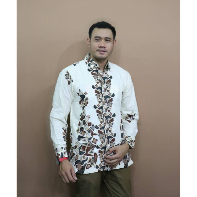 Kemeja batik terlaris cowo