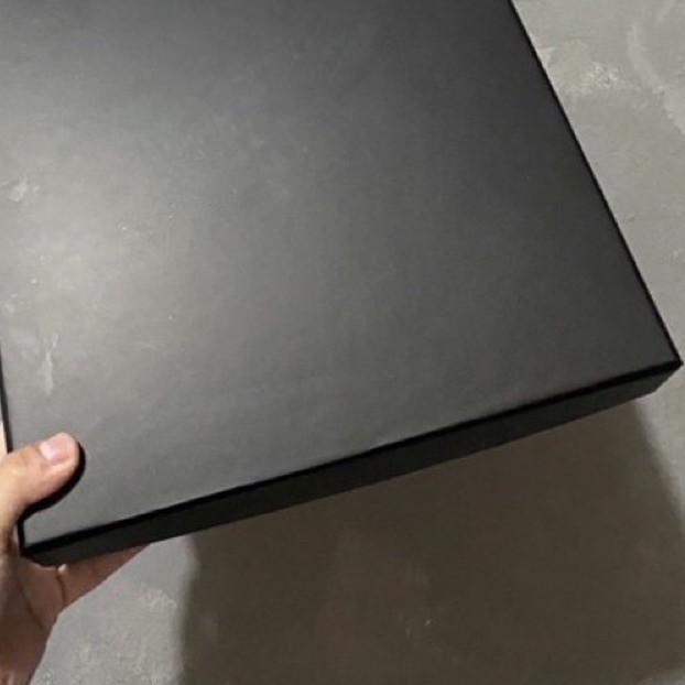 

★ Hardbox polos black WAJIB PAKAI BUBBLEWRAP (DIPESAN DI LINK BERBEDA) all in siap dipakai lsg order yaa! tersedia 3 size small medium large siap kirim ○