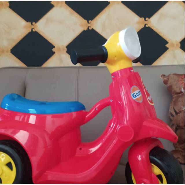 Mainan motor motoran  anak Vespa -Fun bike