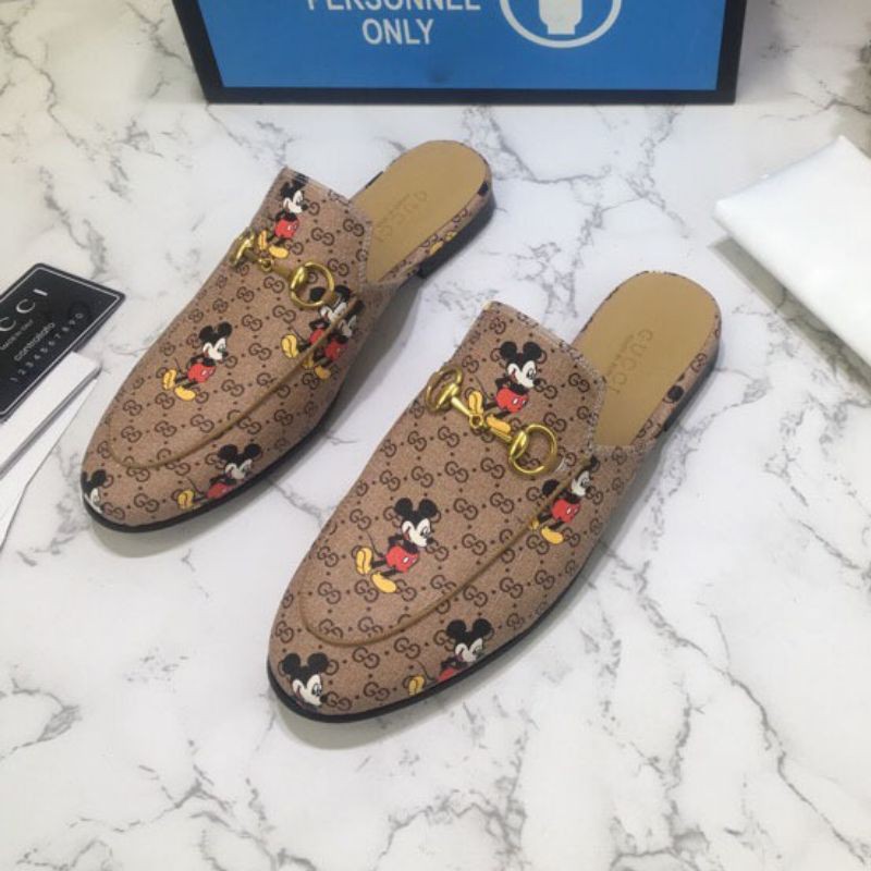 Slip on mickey H12