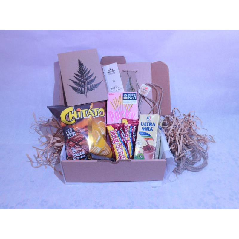 

Arsanta.Gift - Snack Gift Box