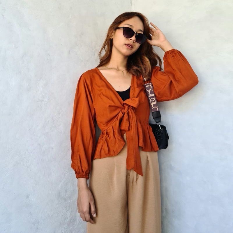 BEFAST - ZEC OOTD Blouse ARIN / Maxie RAYON DIAMOND Top / Blouse Atasan Wanita / Pakaian Kekinian Wanita Remaja / Blouse Polos Casual / Fashion Wanita Modis / Keluaran Terbaru 2022 / OOTD Remaja ABG Trendy / Blouse Lengan Karet Panjang