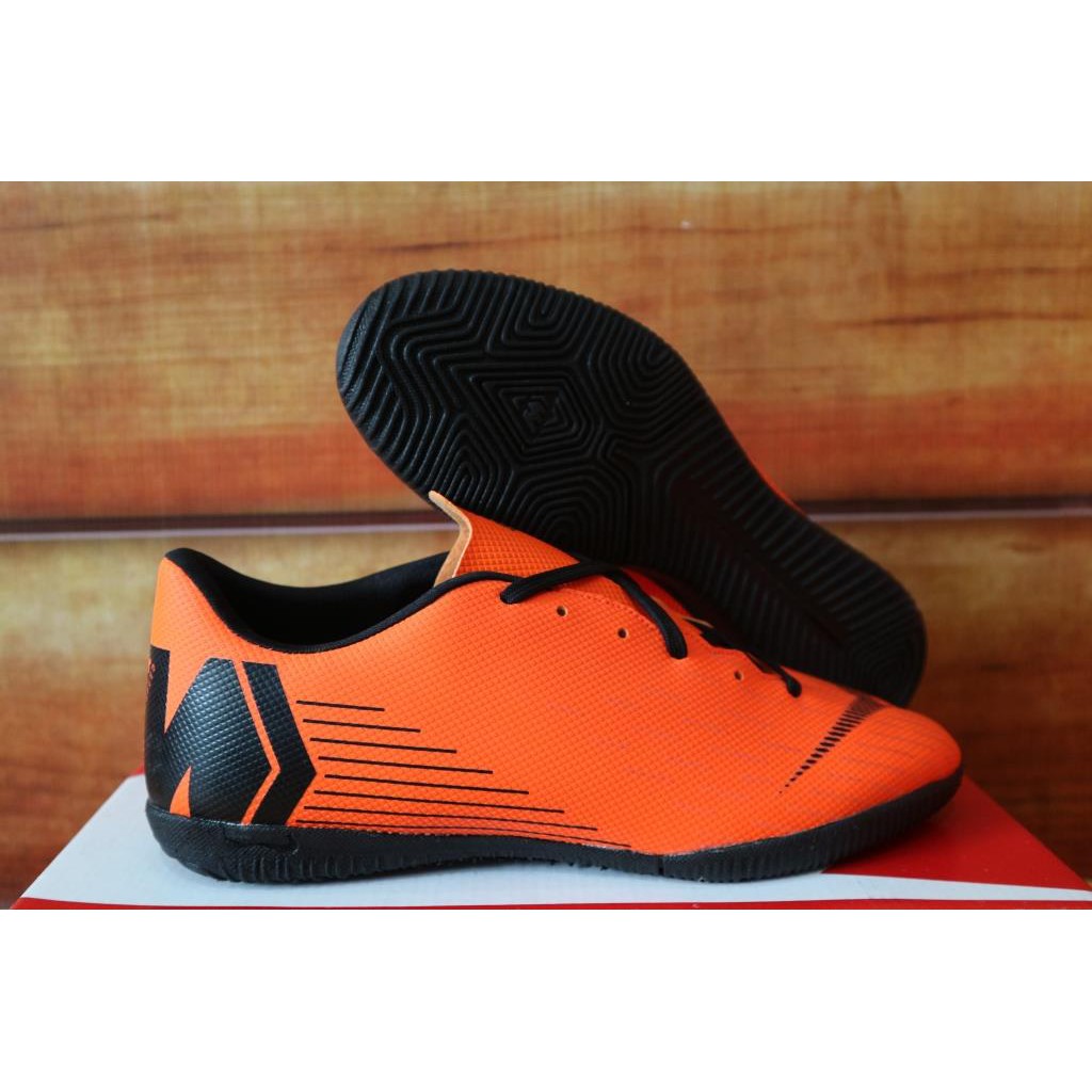 harga sepatu futsal nike mercurial vapor xii