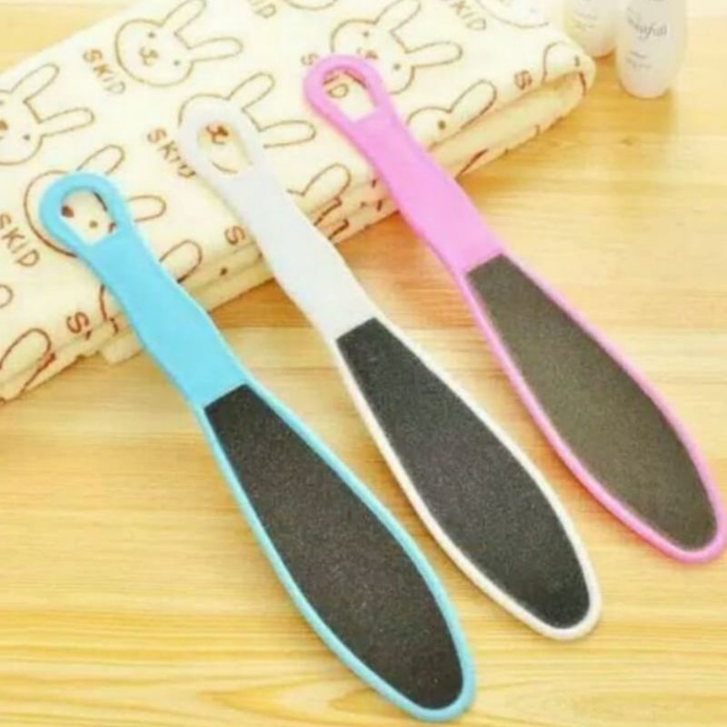 AMPLAS KAKI PENGHALUS KULIT KASAR PECAH-PECAH