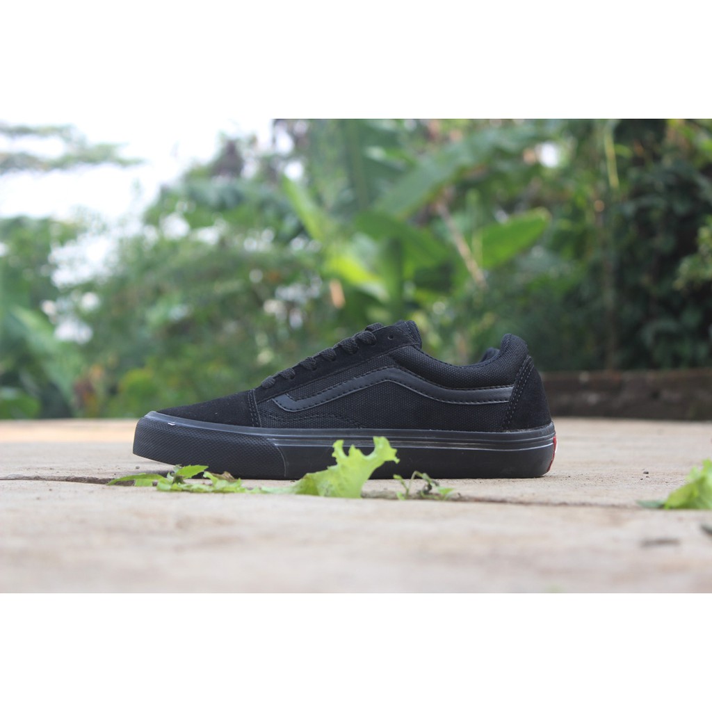 SEPATU VANS AUTHENTIC FULL BLACK HITAM POLOS WHITE PUTIH OLDSKOOL ERA IC IFC DT