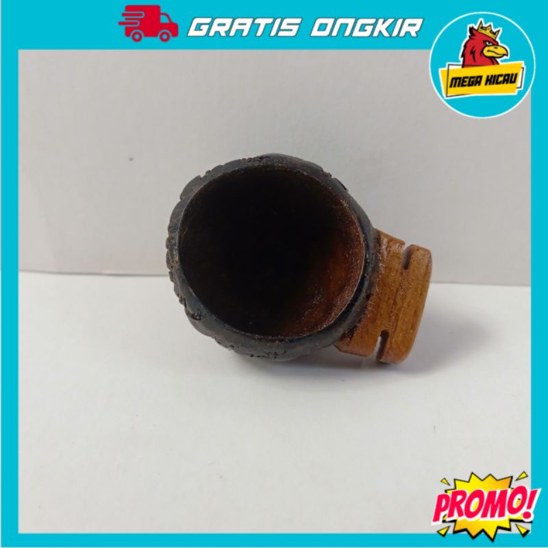 cepuk unik alami wadah pakan atau minum burung kecil