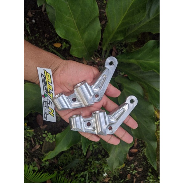 BREKET KALIPER MONOBLOK 4 PISTON NISSIN BREMBO PNP SKOK NINJA R NINJA RR