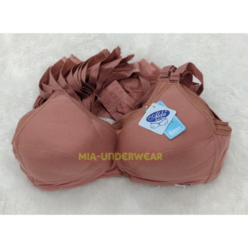 BH Hak 3 Jumbo ( SiZE 48 50 52 54 )  Cup D (Besar)Tanpa spon Tanpa Kawat