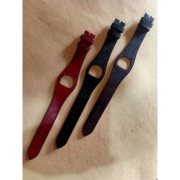 Strap jam tangan kulit Aigner