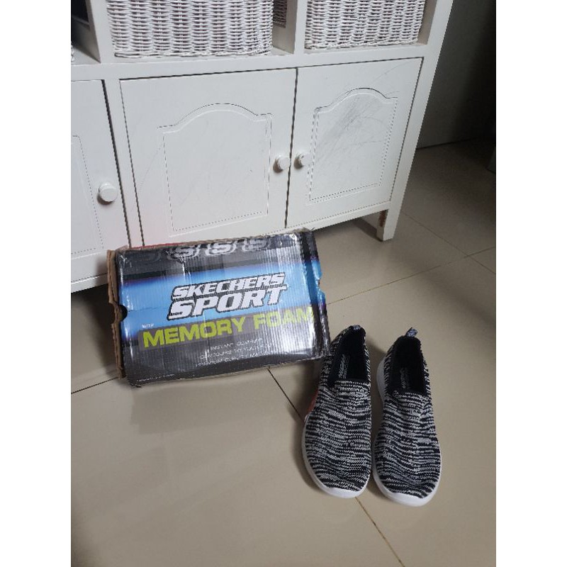 new sepatu black white ori skechers go walk joy