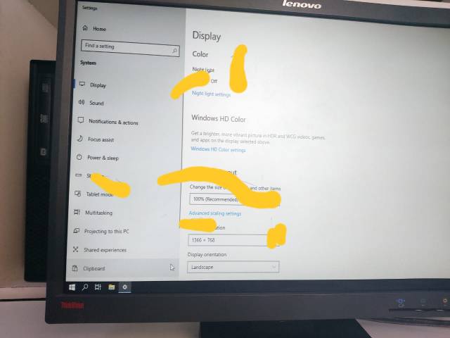 Monitor LCD LENOVO L2250PWD Minus layar bared Tombol normal siap pakai