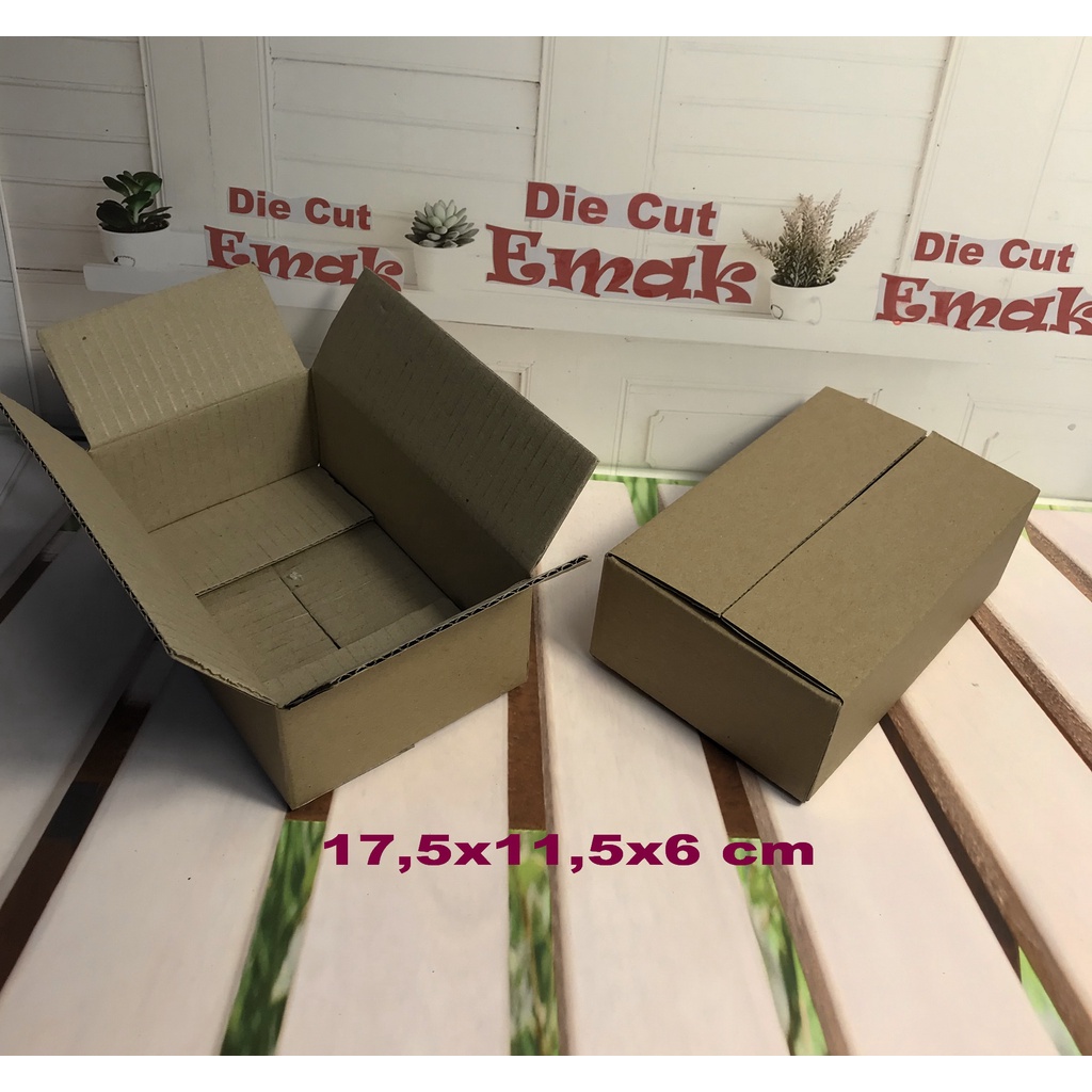 

KARDUS | BOX | UK.17,5 x 11,5 x 6 cm / KARTON PACKING POLOS BARU ST