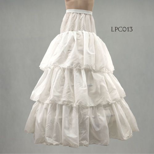 [SIAP KIRIM] PETTICOAT EKOR PENGEMBANG ROK DRESS BRIDAL PUTIH 2 RING LPC013