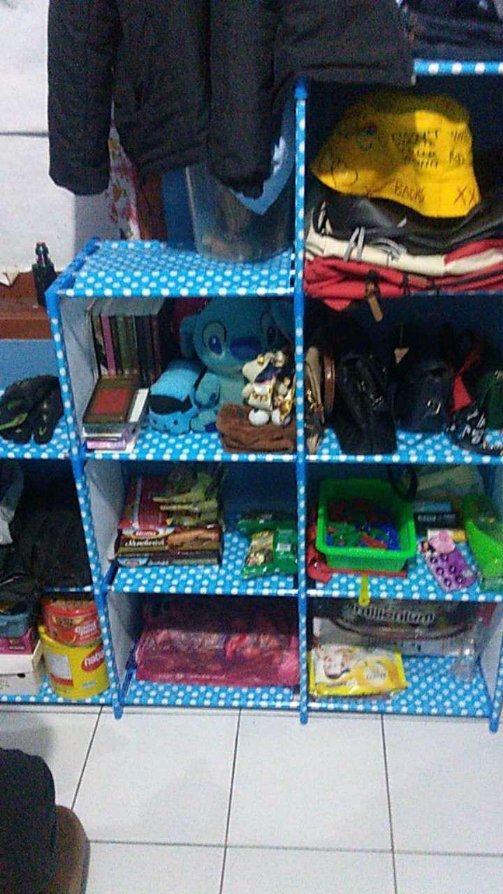 Rak Buku Minimalis 3 Sisi Rak Portable Serbaguna Rak Multifungsi