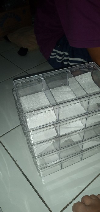 Toples Nuai Persegi Panjang Sekat 3 Nuai Sn 738 (500gr)