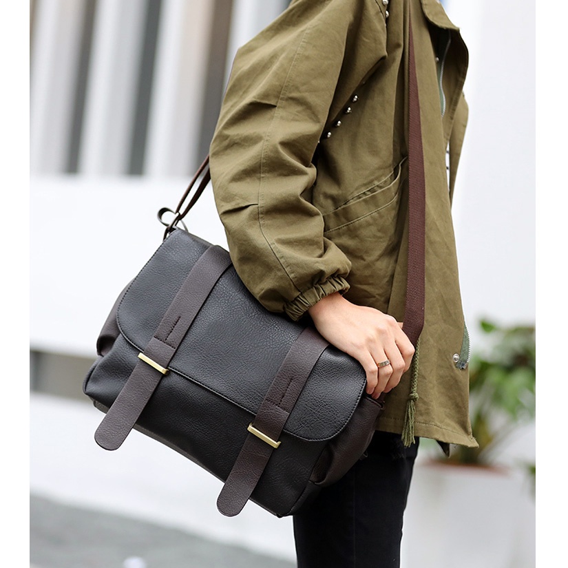 Tas Selempang Pria Bahan Kulit Leather Messenger Bag - M2642 - Black