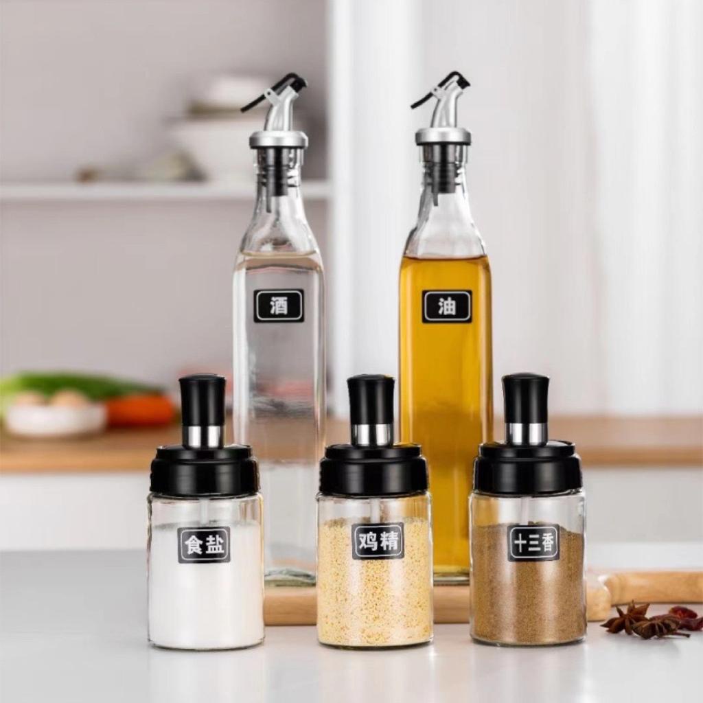 Set Botol Minyak dan Tempat Bumbu Dapur