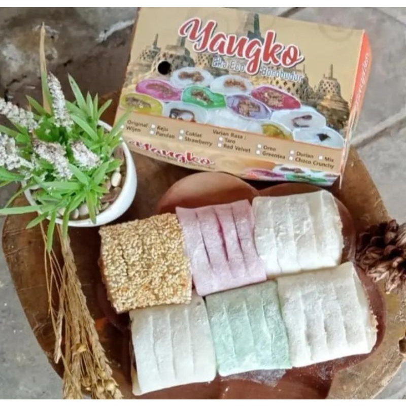 KUE MOCHI MOACI YANGKO ISI KACANG