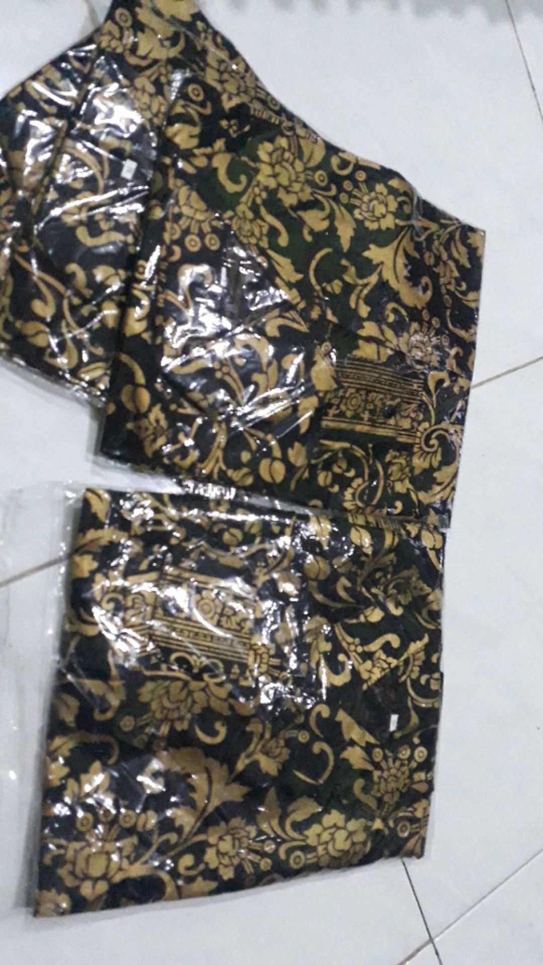 M L Xl Xxl Kemeja Prada Emas Kembang Gede B153 Hitam | Bakung Panjang | Atasan Pria Batik Modern