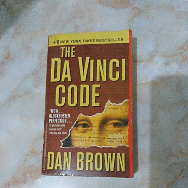 Novel THE DAVINCI CODE by DAN BROWN