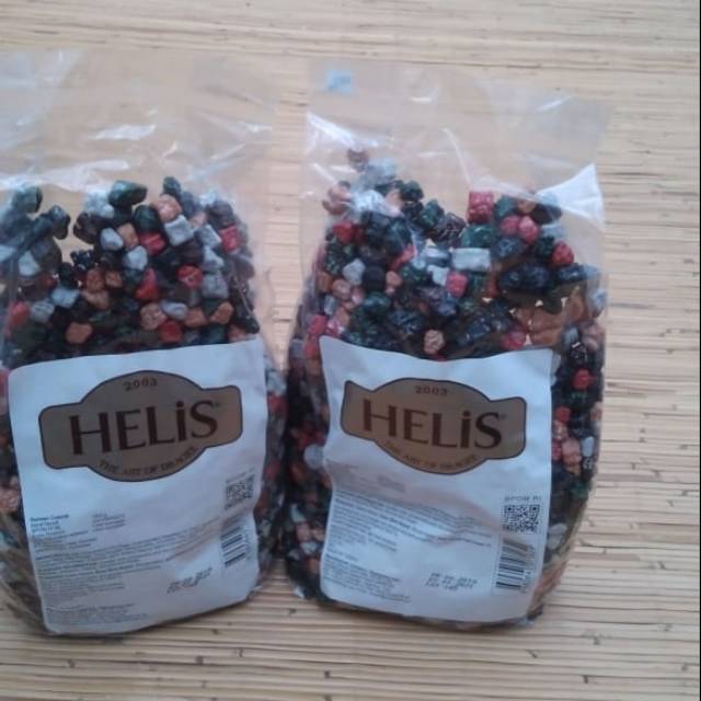 

Coklat kerikil merk helis,coklat impor 1kg