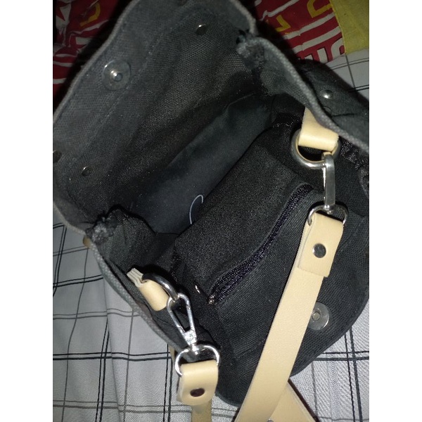 POMELO Mini Sling Bag - Black [POMELO]