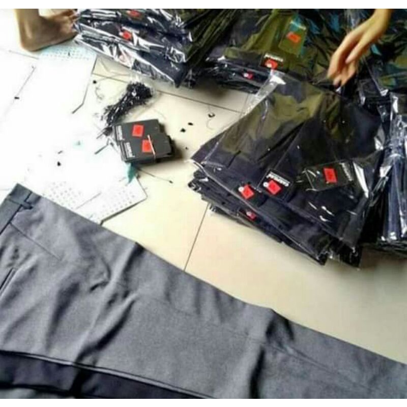 CELANA KERJA PRIA CELANA SLIMFIT BAHAN DASAR WOLL (33-40)