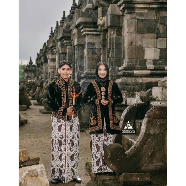 Couple Rok Jarik Wiru Manten Pengantin Garudo Sidomukti Putih