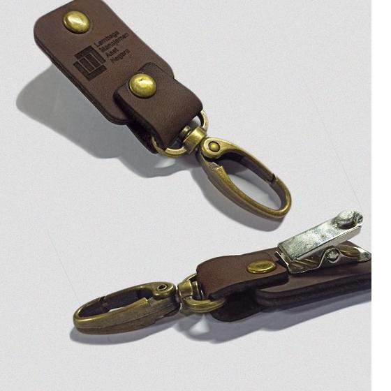 

New name tag kulit gantungan id card holder kulit custom nama dan logo