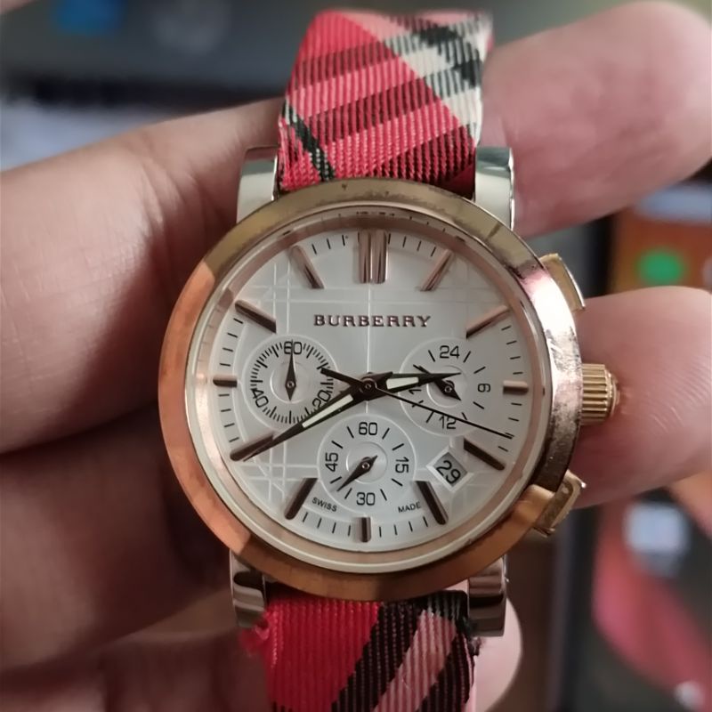 Preloved jam tangan Burberry Original, strap khas Burberry