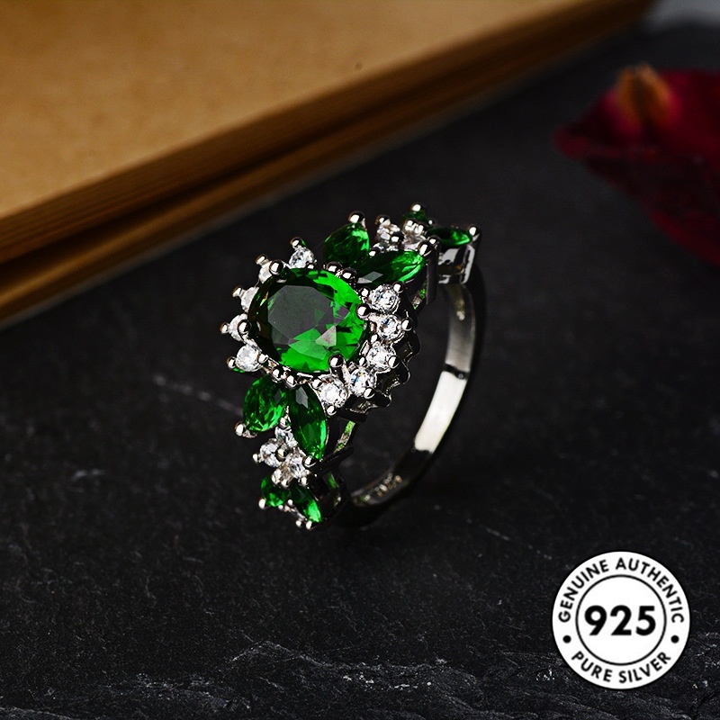 Cincin Sterling Silver 925 Dengan Batu Emerald Elegan Untuk Wanita