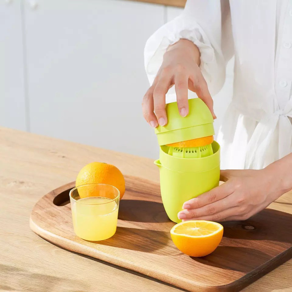 Mini Fruit Juicer Hand Presss Manual Model Lemon.