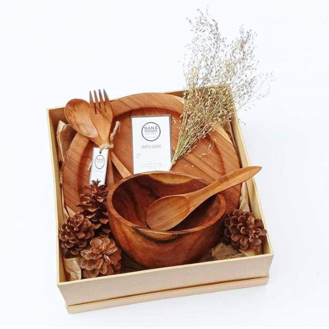 

HAMPERS ULANG TAHUN WISUDA SOUVENIR WEDDING GIFT BOX KADO PERNIKAHAN HADIAH ANNIVERSARY ULTAH MURAH