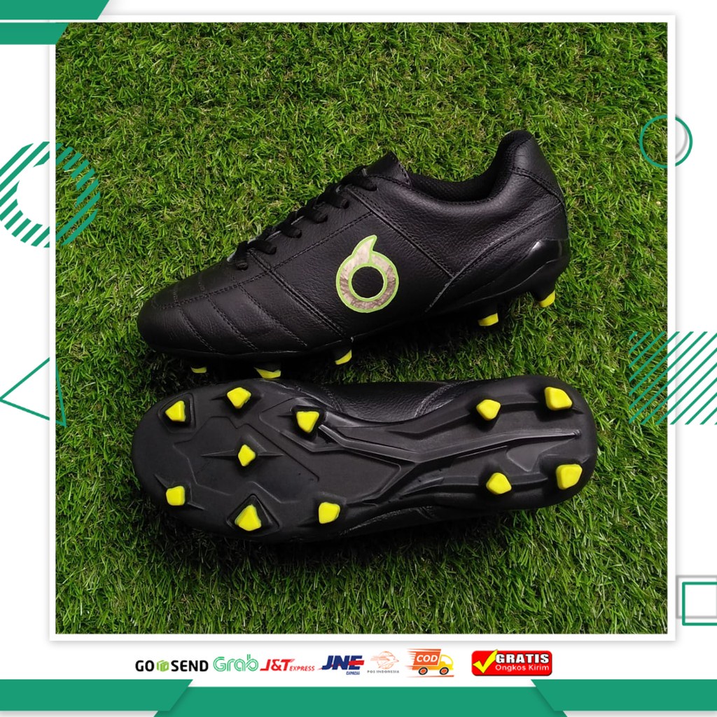SEPATU BOLA ORTUS / SEPATU SEPAK BOLA KULIT / SEPATU BOLA ORTUSEIGHT