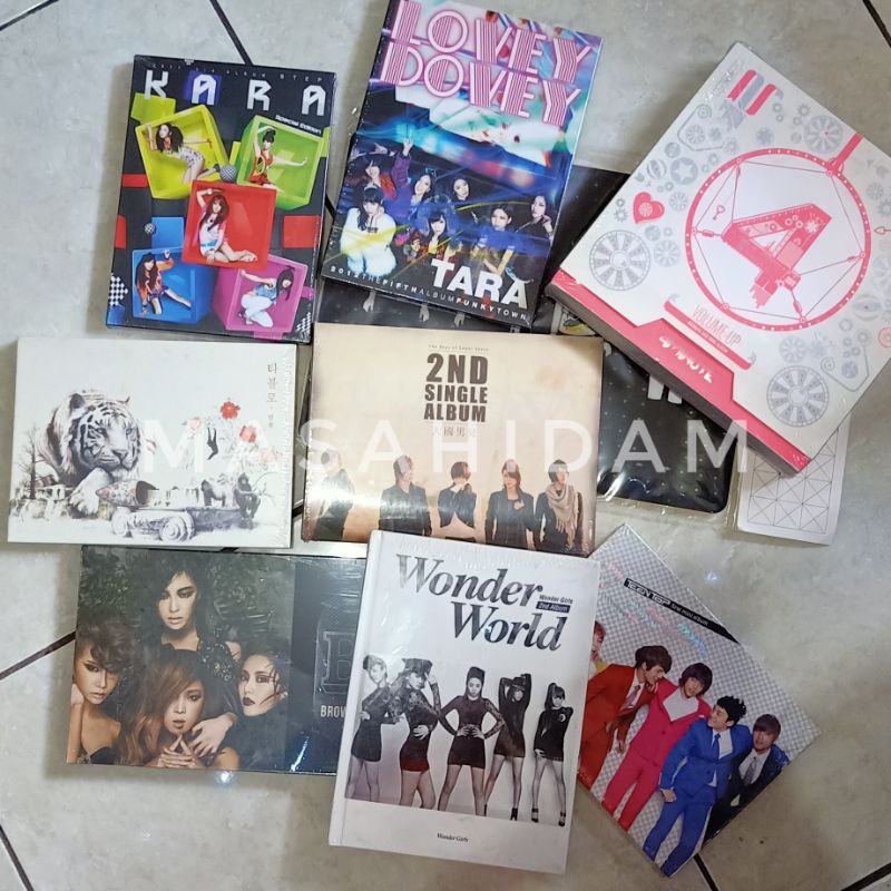 KPOP Album Gen 2 (Sealed) first press