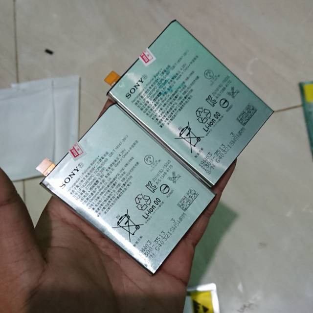 Baterai Sony Xperia X performance Original