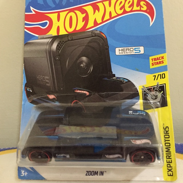 Hotwheels ZOOM IN HITAM