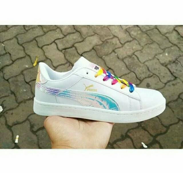 puma white with blue stripe