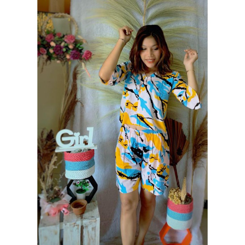 SET PIYAMA CELANA PENDEK LENGAN TROMPET/ONESET KEPO BALI