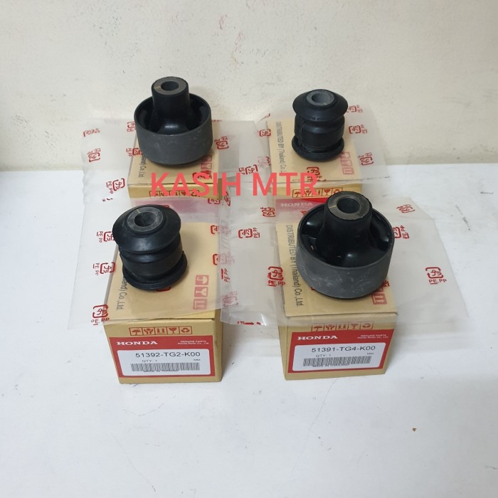 BUSHING ARM SAYAP DEPAN BESAR KECIL BOSH ARM HONDA BRIO ORI 1SET